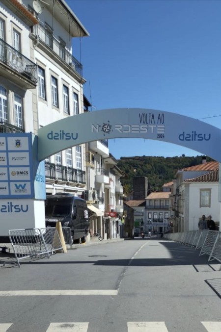 Pórtico de meta da Volta ao Nordeste 2024