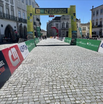 Reta de chegada e pórtico da 42.ª Volta ao Alentejo