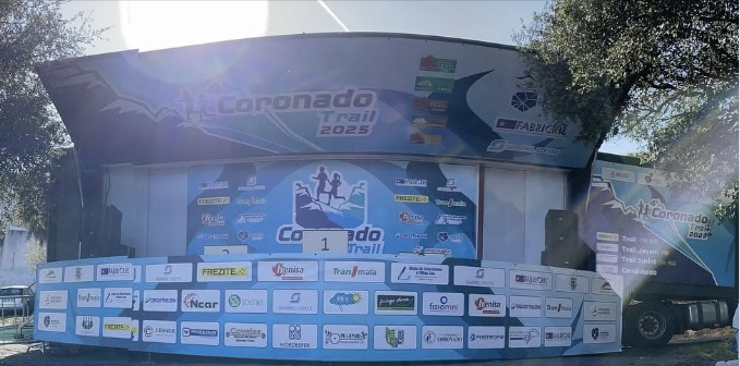 Palco e pódio do 4.º Coronado Trail 2025