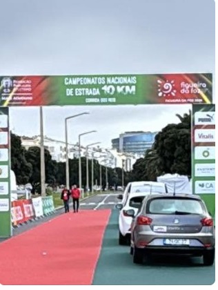 Pórtico de meta dos Campeonatos Nacionais de Estrada 10 km, na Figueira da Foz