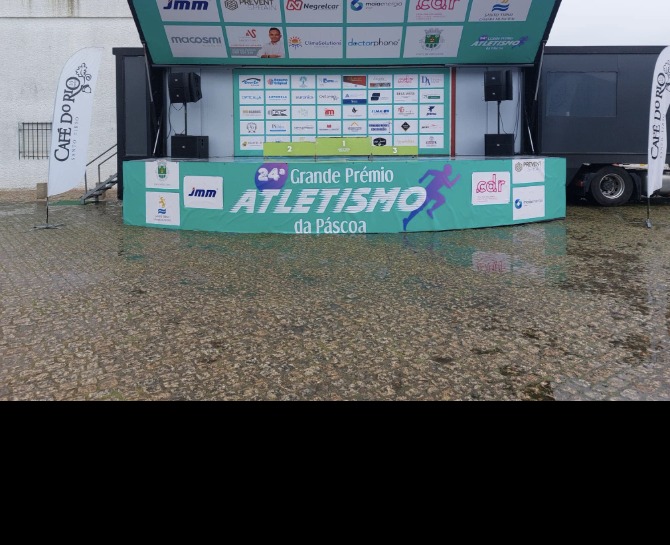 Palco de pódio do 24.º Grande Prémio de Atletismo da Páscoa 2024